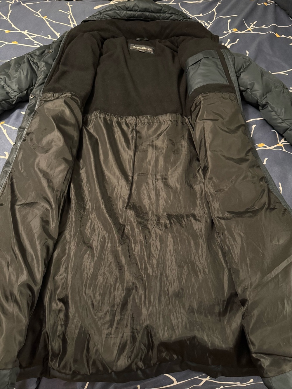 Eddie Bauer Long Quilted Puffer Coat with Hood, Large - Picture 3 of 11